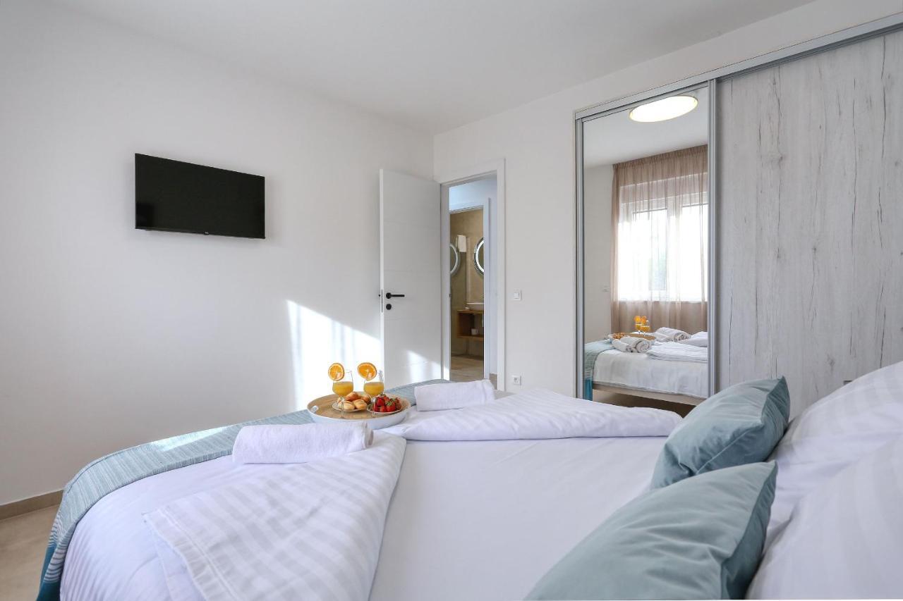 Apartments Bonaca With Jacuzzi Privlaka  Extérieur photo