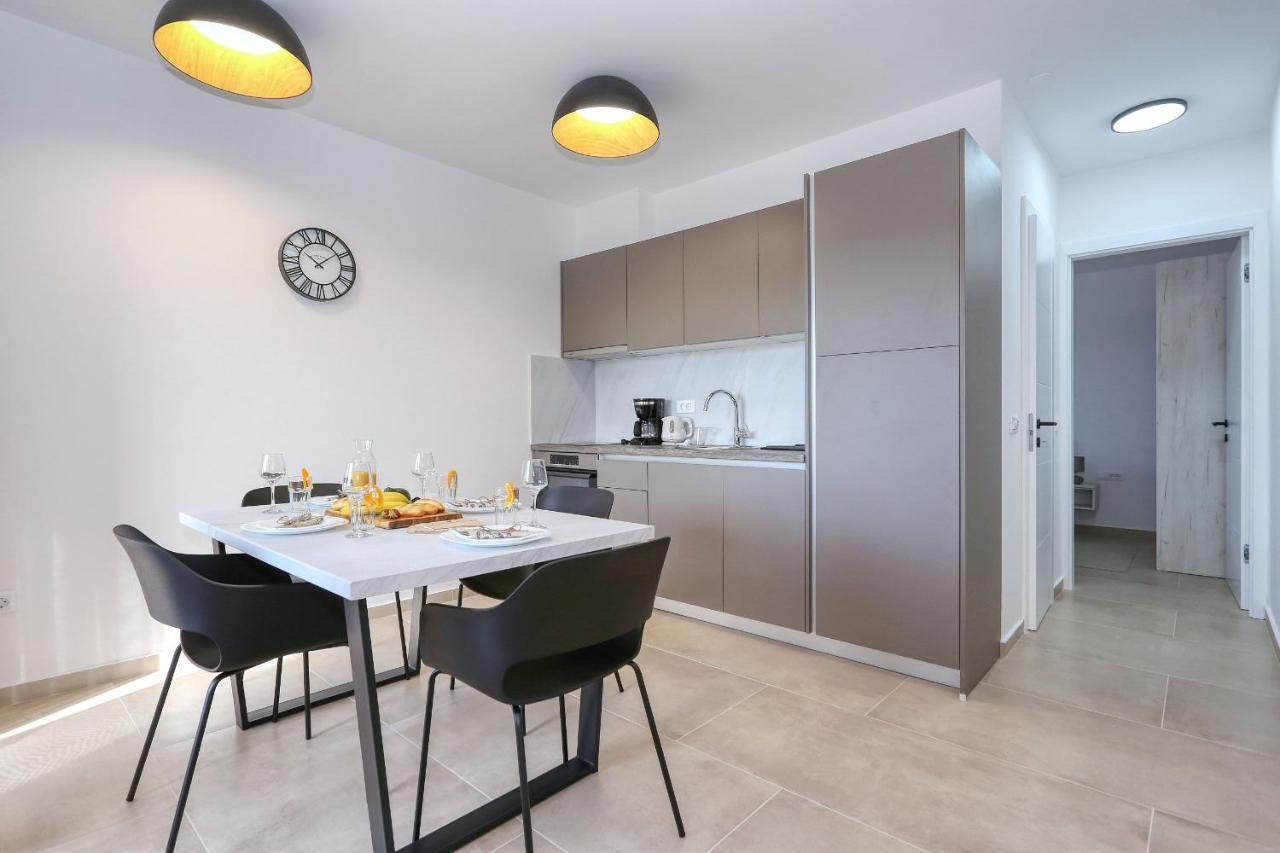 Apartments Bonaca With Jacuzzi Privlaka  Extérieur photo