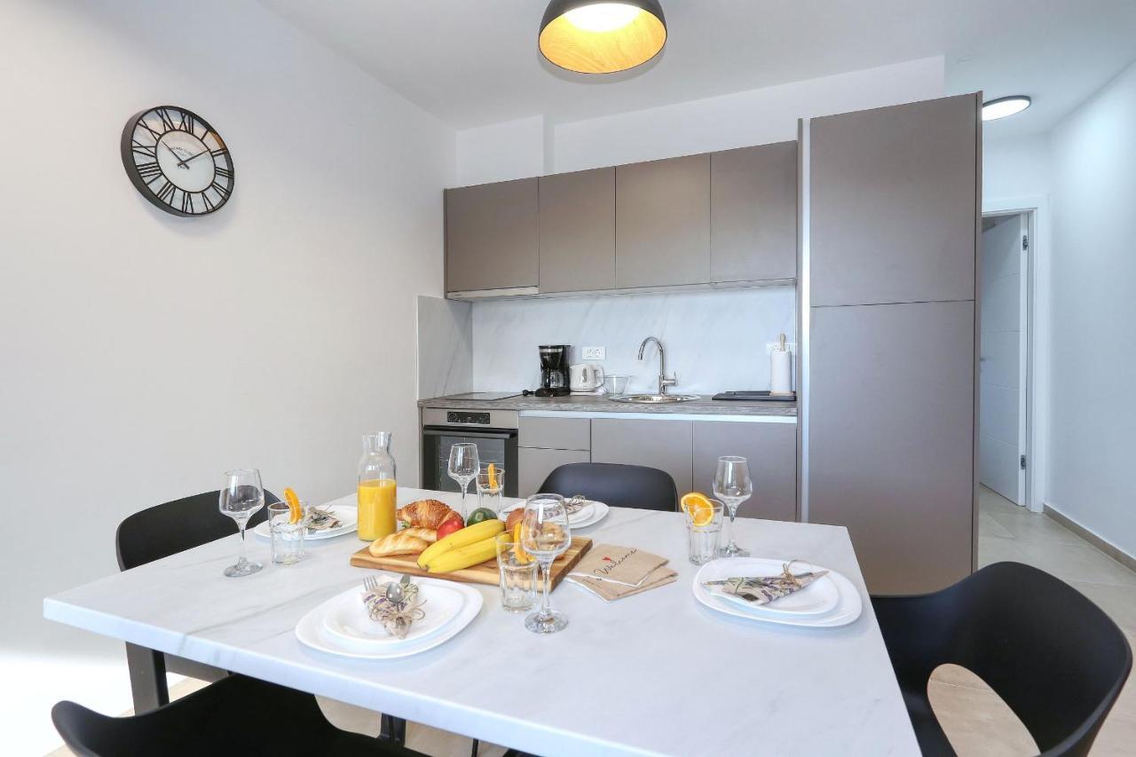 Apartments Bonaca With Jacuzzi Privlaka  Extérieur photo